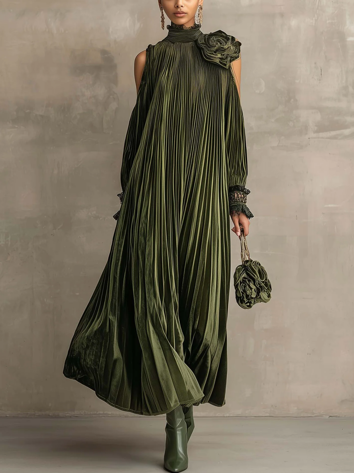 Flora | Vestido Maxi Plissado com Pormenor Floral no Ombro