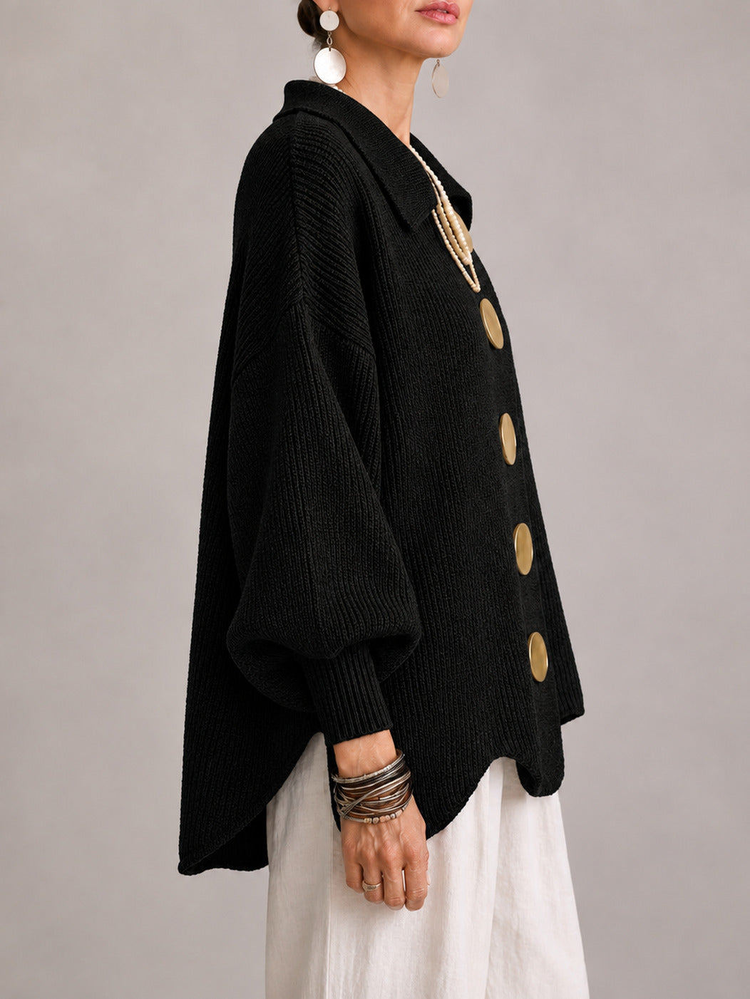 Madalena | Casaco de Malha Oversize Canelado com Remate Festonado, Preto