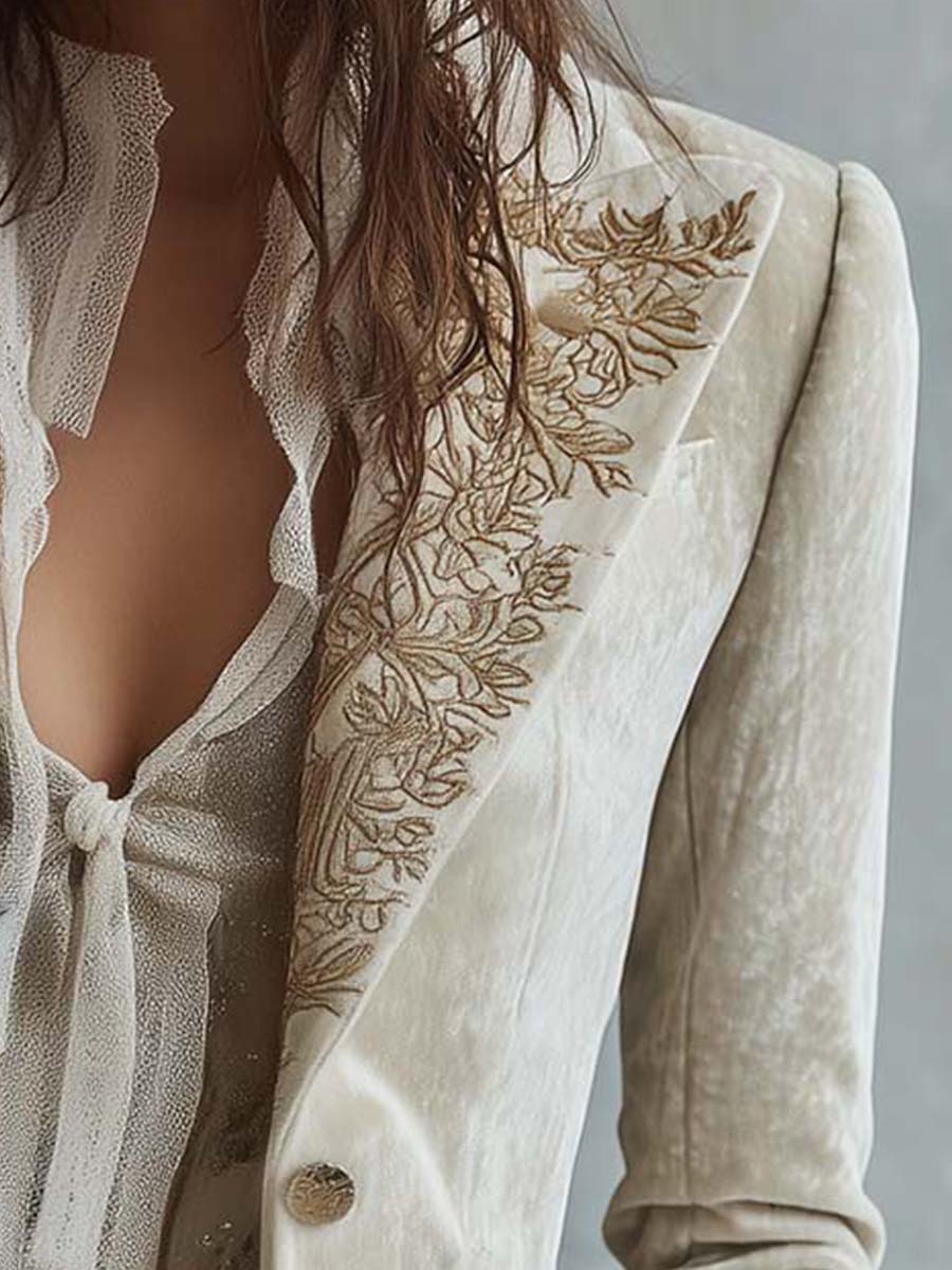 Constança | Blazer em Veludo Bordado, Bege
